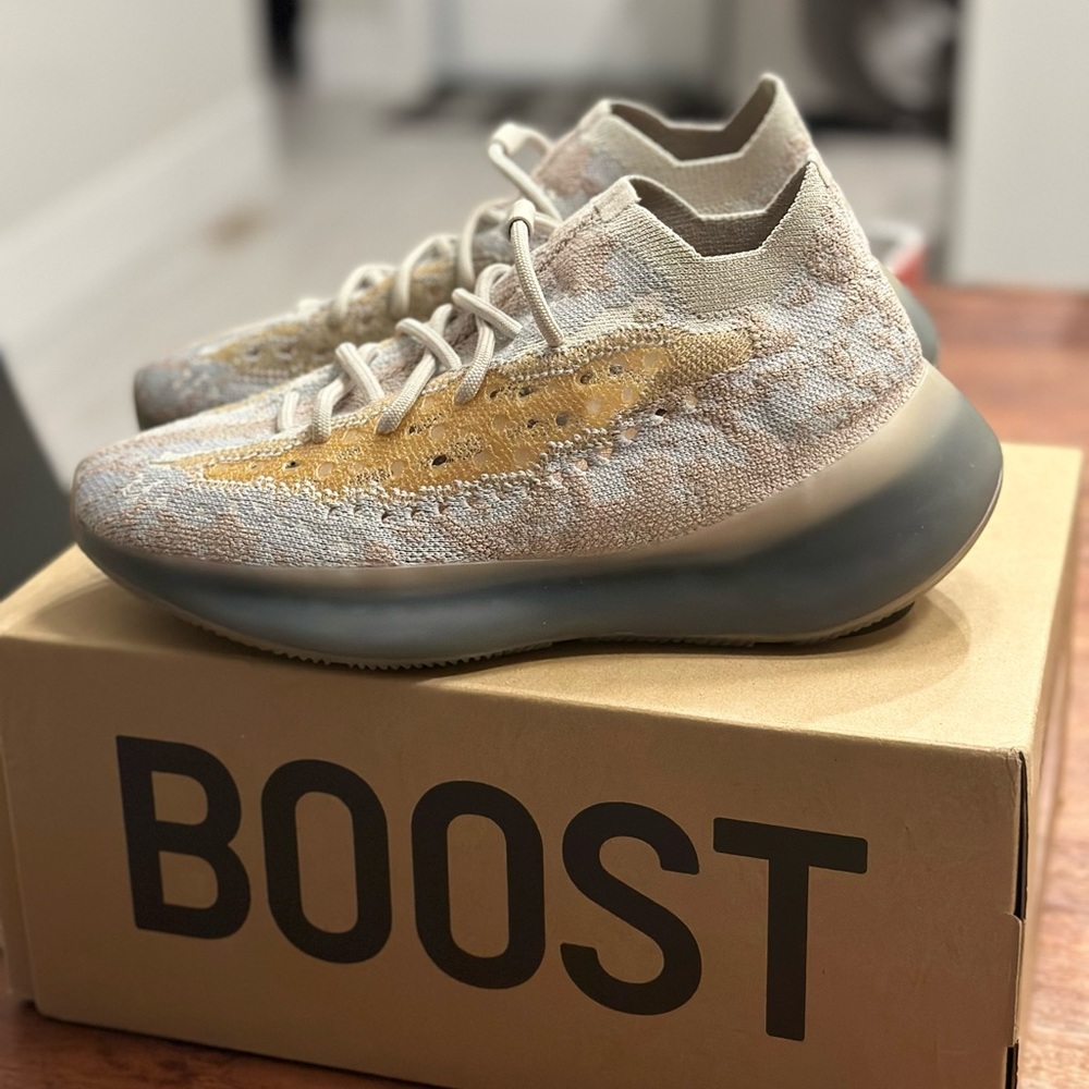 (AUTHENTIC) YEEZY BOOST 380